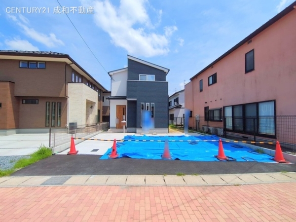 一宮市小信中島字西山の新築一戸建