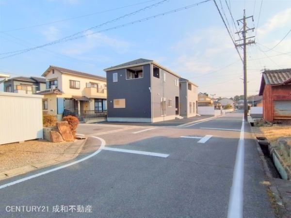 高浜市湯山町５丁目の新築一戸建