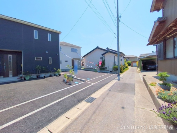 西尾市一色町野田堤外の新築一戸建
