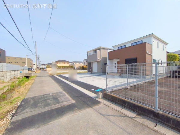 津島市神守町字六反田の新築一戸建