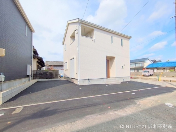 豊川市中条町小松の新築一戸建