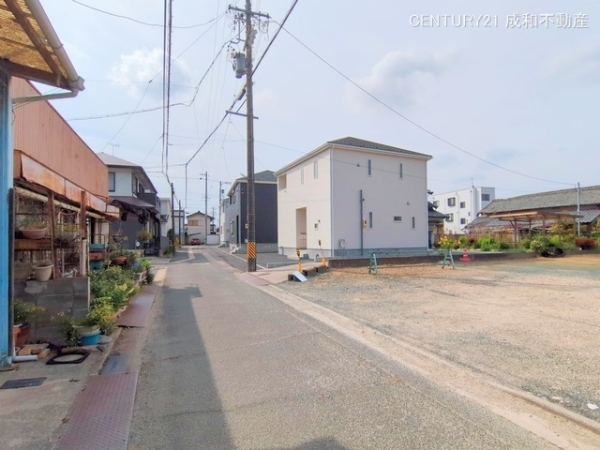 豊川市中条町小松の新築一戸建