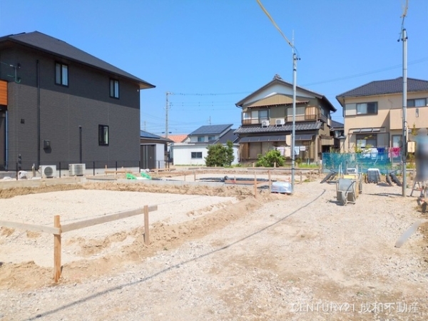 碧南市三宅町２丁目の新築一戸建