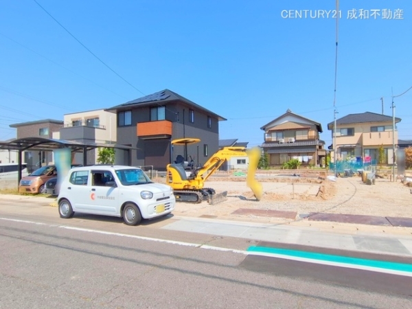 碧南市三宅町２丁目の新築一戸建