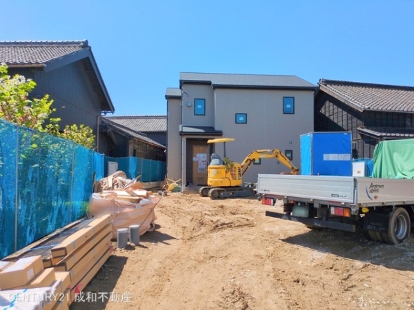碧南市錦町４丁目の新築一戸建