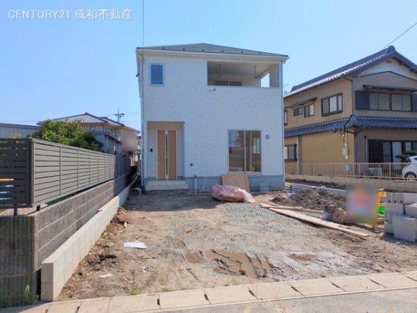 豊川市篠束町郷中の新築一戸建