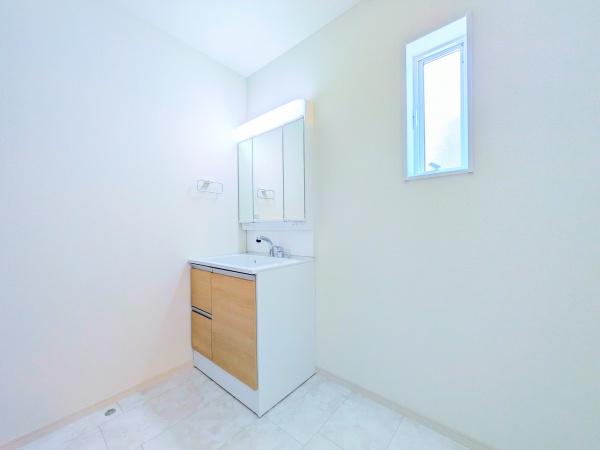 丹羽郡大口町中小口１丁目の新築一戸建
