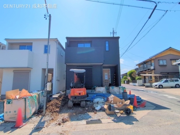 春日井市西高山町３丁目の新築一戸建