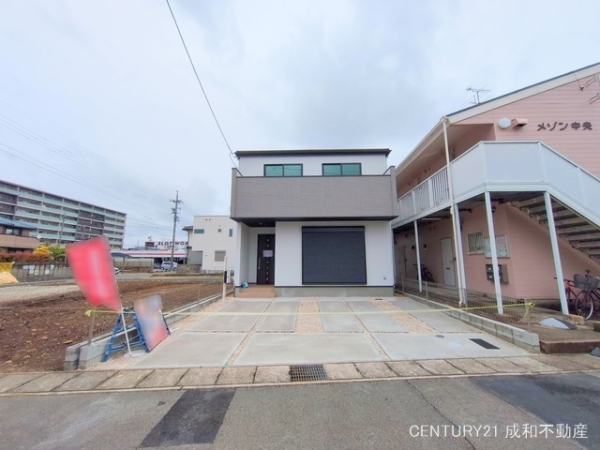 小牧市中央３丁目の新築一戸建