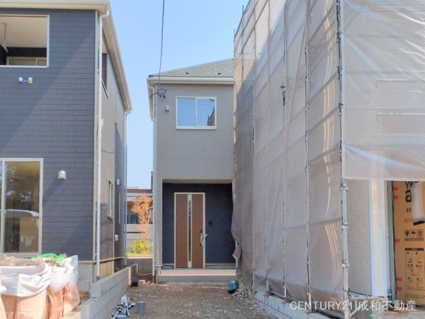碧南市湖西町３丁目の新築一戸建