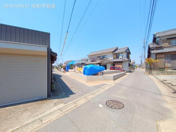 西尾市一色町一色前新田の新築一戸建