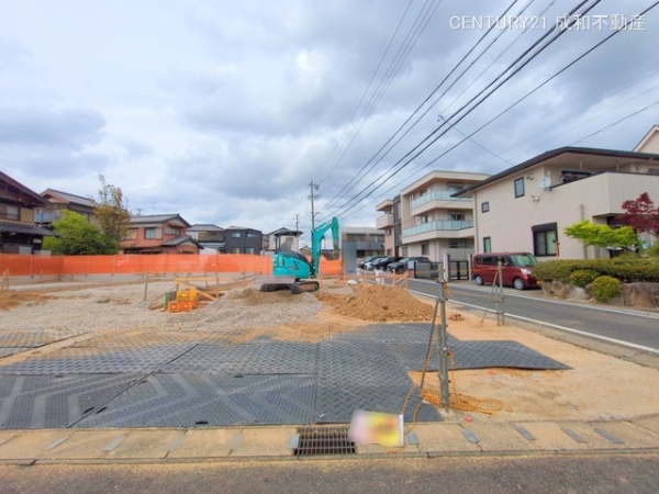 豊田市小坂町１３丁目の新築一戸建