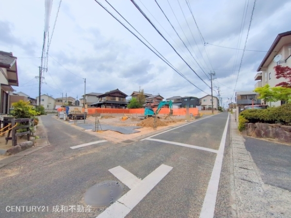 豊田市小坂町１３丁目の新築一戸建