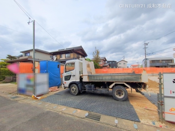 豊田市小坂町１３丁目の新築一戸建