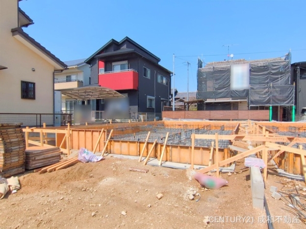 岡崎市東大友町字位式の新築一戸建
