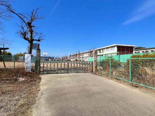 稲沢市一色上方町の新築一戸建(稲沢市立明治中学校)
