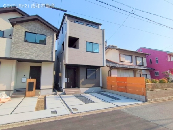 名古屋市北区下飯田町４丁目の新築一戸建
