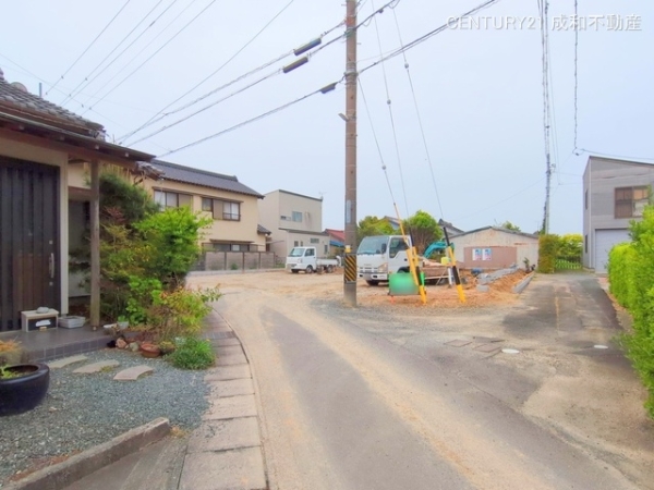 豊橋市二川町字西向山の新築一戸建