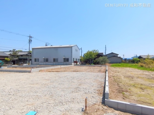 愛西市草平町東前の新築一戸建