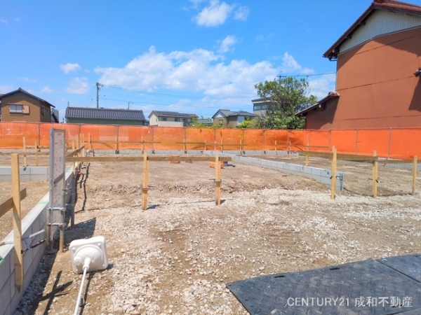 海部郡蟹江町大字蟹江新町字上之割の新築一戸建