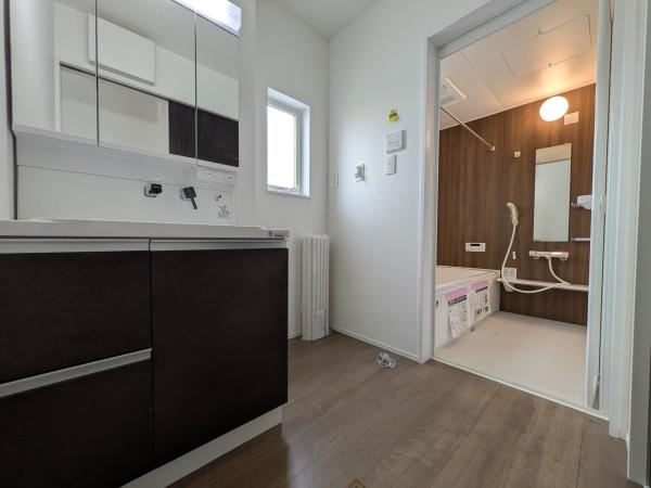 清須市春日上高畑の新築一戸建