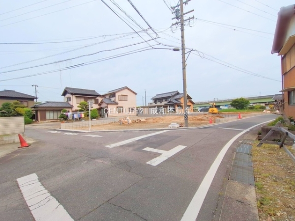 西尾市家武町札木の新築一戸建