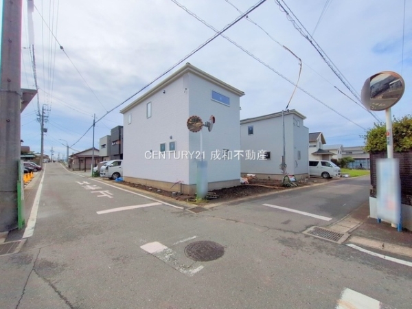豊川市市田町新屋前の新築一戸建