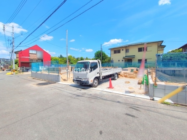 愛知郡東郷町白鳥１丁目の新築一戸建