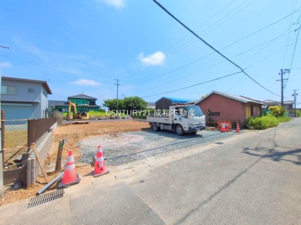 豊橋市前芝町字西青の新築一戸建