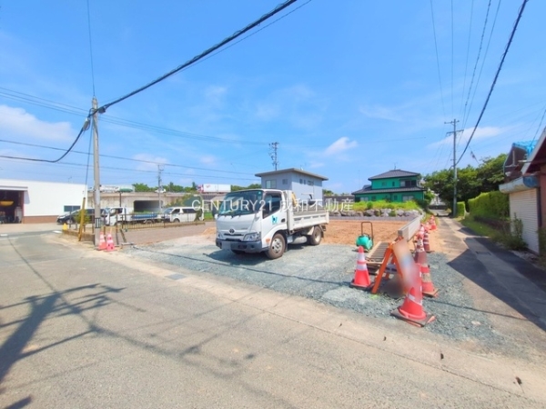 豊橋市前芝町字西青の新築一戸建