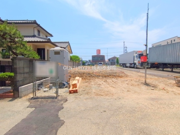 豊橋市新栄町字南小向の新築一戸建