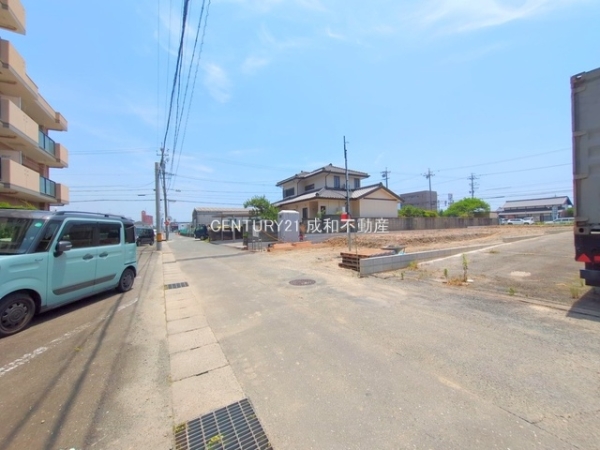 豊橋市新栄町字南小向の新築一戸建