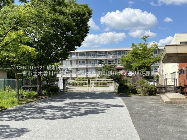 一宮市木曽川町黒田六ノ通りの新築一戸建(一宮市立木曽川中学校)