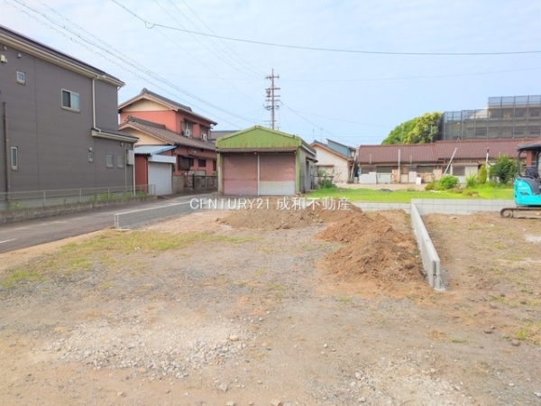 知多市八幡字荒井の新築一戸建