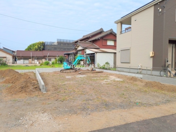 知多市八幡字荒井の新築一戸建