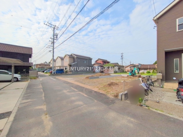 知多市八幡字荒井の新築一戸建