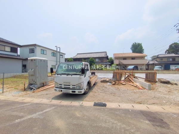 稲沢市平和町西光坊大門北の新築一戸建