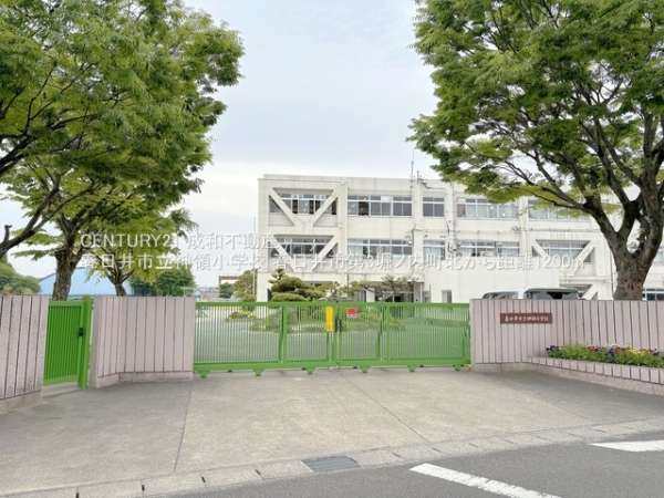 春日井市堀ノ内町北１丁目の新築一戸建(春日井市立神領小学校)