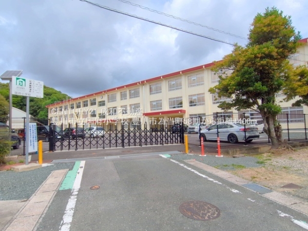 豊川市為当町後田の新築一戸建(豊川市立国府小学校)