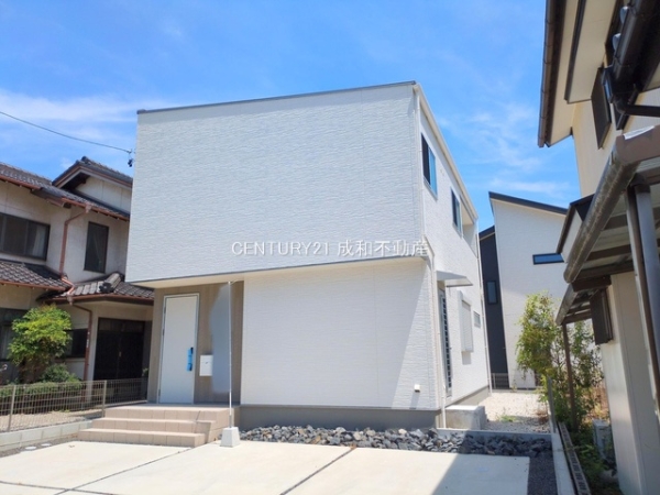 小牧市応時４丁目の新築一戸建