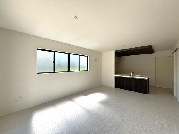 清須市西枇杷島町小田井３丁目の新築一戸建