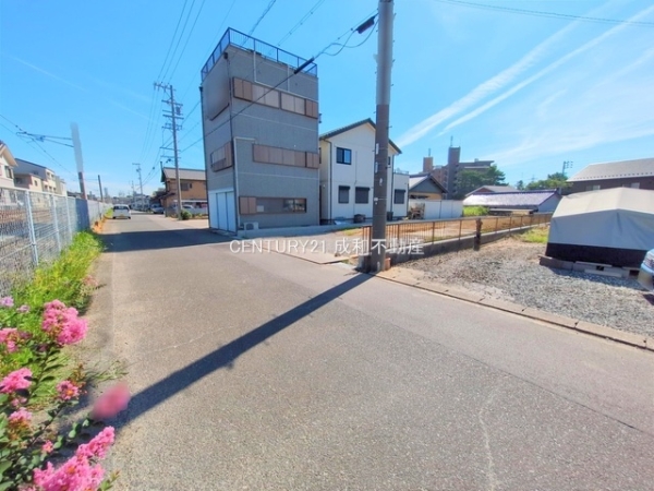 半田市新居町２丁目の新築一戸建