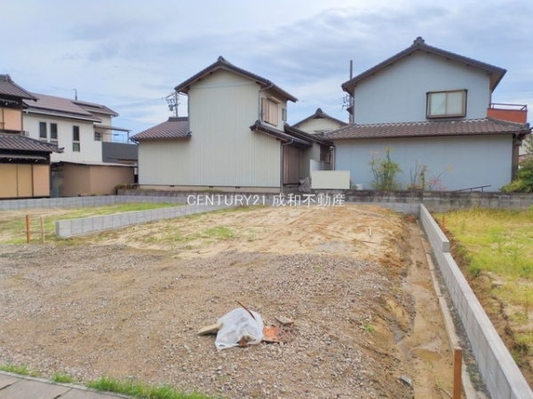 知多市八幡字左り脇の新築一戸建