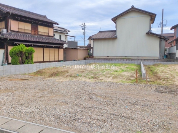 知多市八幡字左り脇の新築一戸建