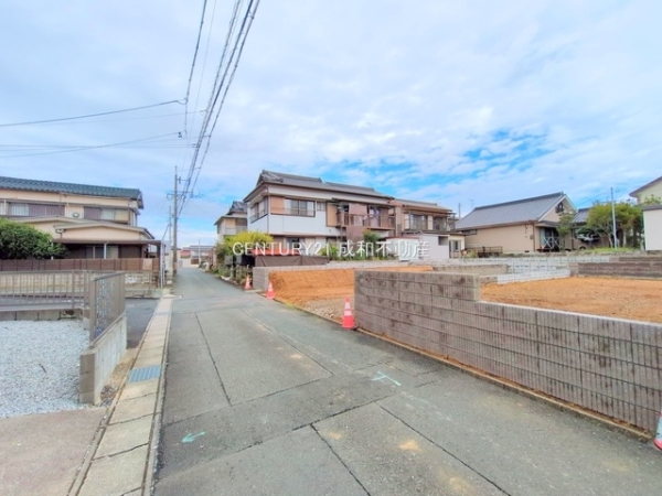 豊橋市西高師町字沢向の新築一戸建