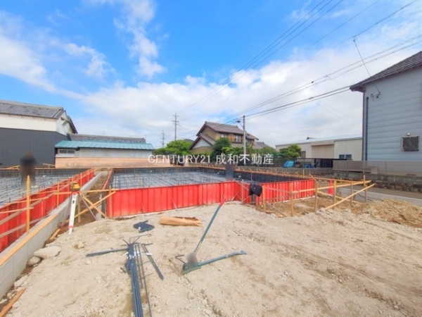 津島市越津町字中之郷の新築一戸建