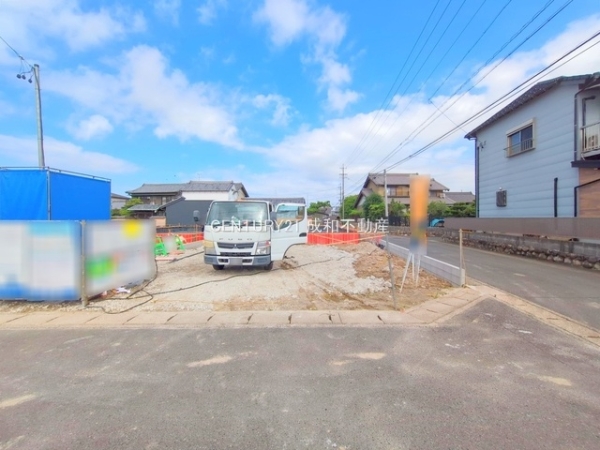 津島市越津町字中之郷の新築一戸建