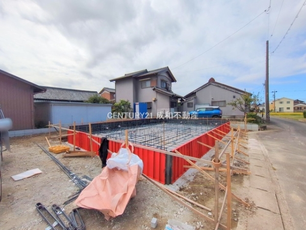 津島市越津町字中之郷の新築一戸建