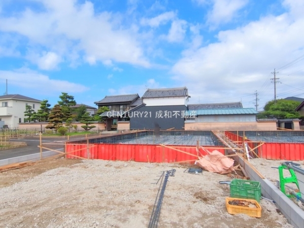 津島市越津町字中之郷の新築一戸建