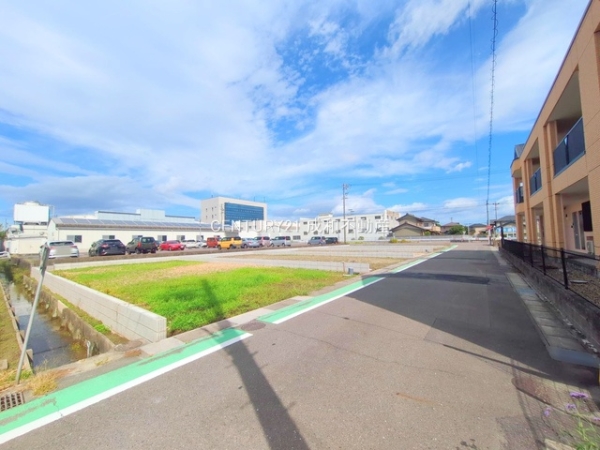 一宮市三条字山の新築一戸建